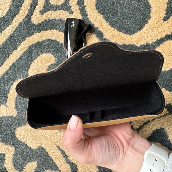 Ray-Ban Black Kiliane Sunglasses with Tan Case - Picture 9 of 11